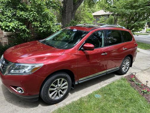 2014 Nissan Pathfinder SL