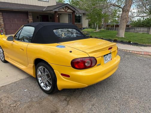 Yellow 2002 Mazda MX-5 Miata LS