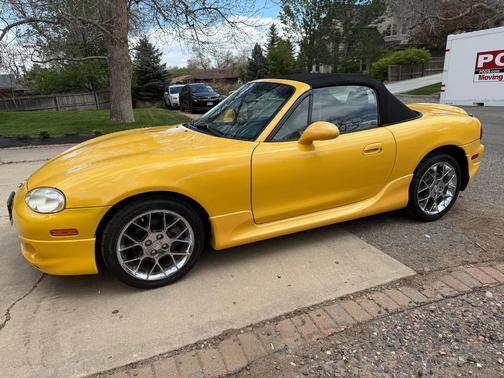 Yellow 2002 Mazda MX-5 Miata LS