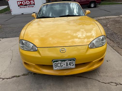 Yellow 2002 Mazda MX-5 Miata LS