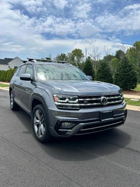 Gray 2019 Volkswagen Atlas 3.6L SEL R-Line