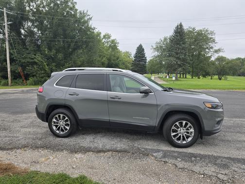 2021 Jeep Cherokee Latitude Lux