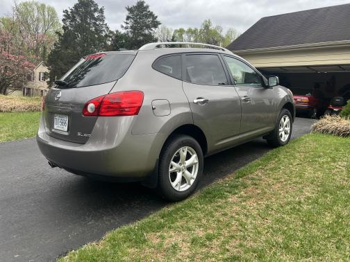 2010 Nissan Rogue SL