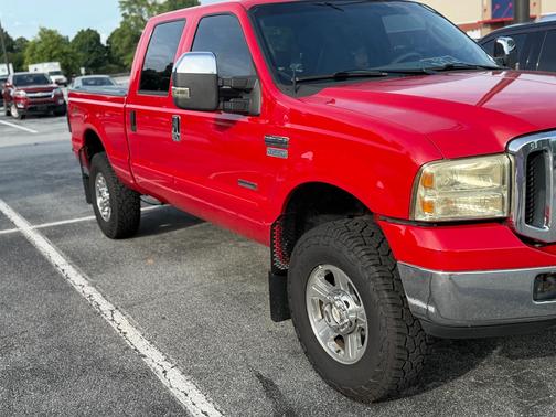 Red 2006 Ford F-350 Lariat Crew Cab Super Duty