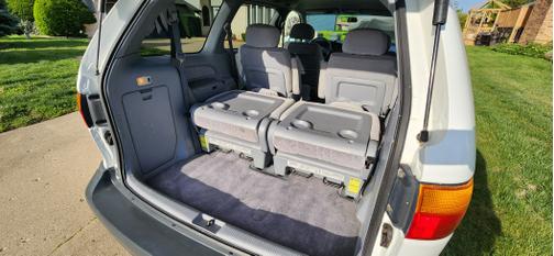 2000 Toyota Sienna LE