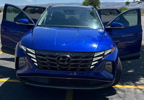 Blue 2022 Hyundai TUCSON Limited