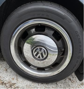 2018 Volkswagen Beetle 2.0T Coast