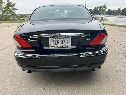 Black 2002 Jaguar X-Type 3