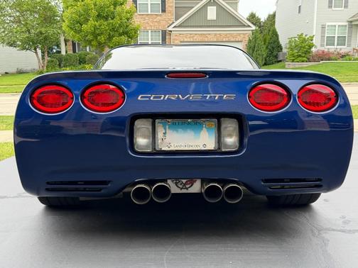 Blue 2004 Chevrolet Corvette Base