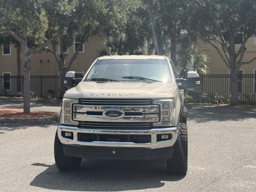 Beige 2017 Ford F-250 Lariat