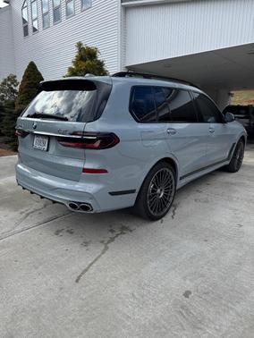 Gray 2025 BMW ALPINA XB7 Base