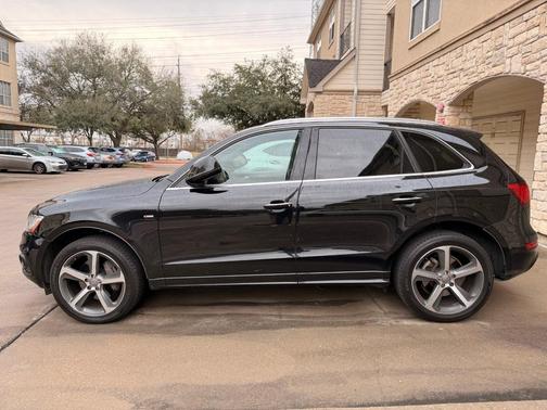 Black 2016 Audi Q5 3.0T Premium Plus