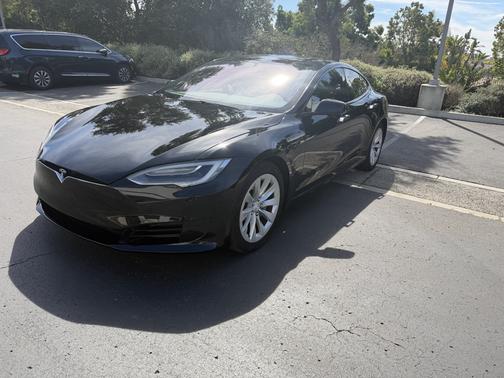 2020 Tesla Model S Long Range Plus