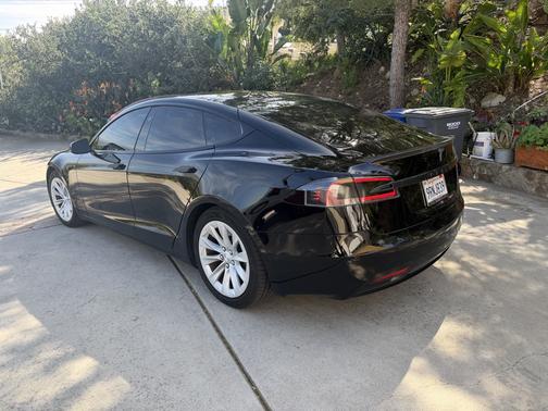 2020 Tesla Model S Long Range Plus