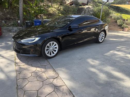 2020 Tesla Model S Long Range Plus