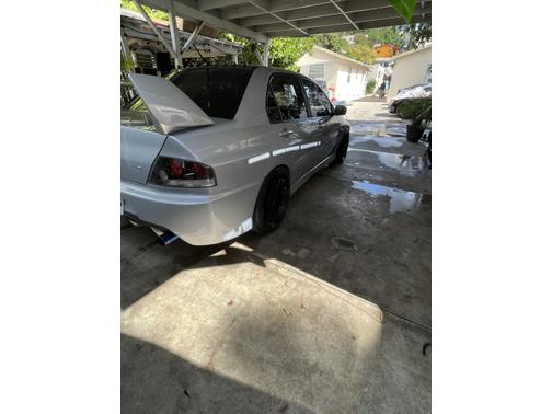 Photo 5 of 12 of 2005 Mitsubishi Lancer Evolution VIII