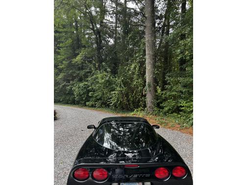 2003 Chevrolet Corvette Base