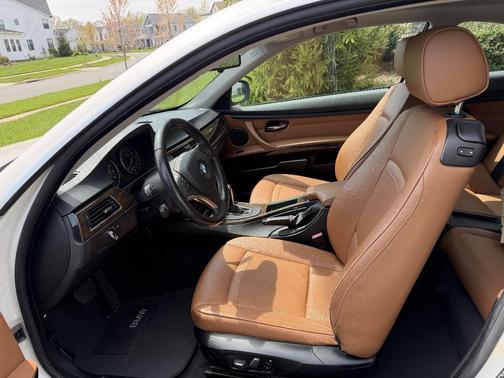 White 2011 BMW 328 i xDrive