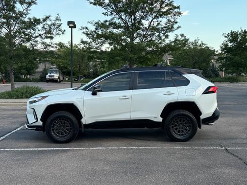 2023 Toyota RAV4 Prime XSE