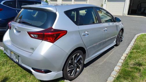 Silver 2017 Toyota Corolla iM Base