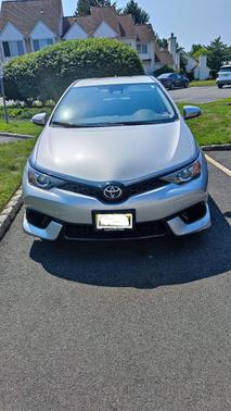Silver 2017 Toyota Corolla iM Base
