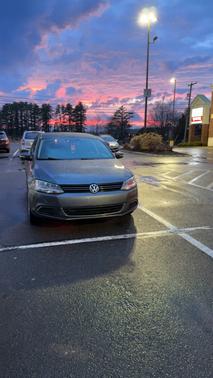 Gray 2013 Volkswagen Jetta TDI