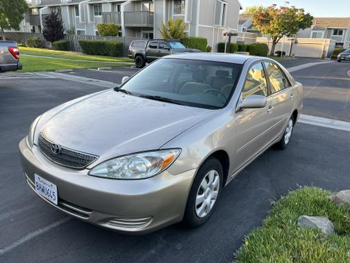 2003 Toyota Camry LE