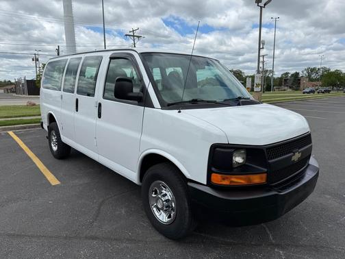 2007 Chevrolet Express 3500 Base