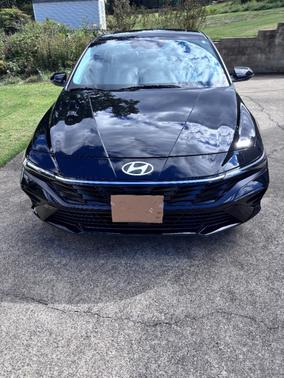 Black 2024 Hyundai ELANTRA HEV Limited