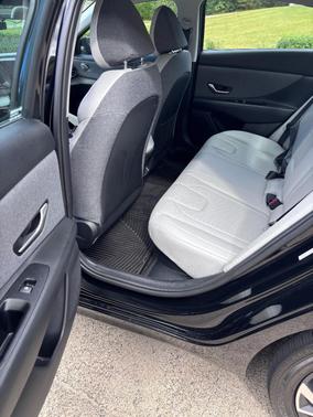 Black 2024 Hyundai ELANTRA HEV Limited