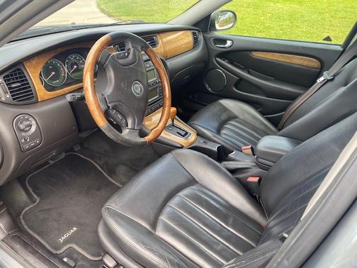 2003 Jaguar X-Type 2.5