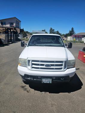 White 2003 Ford F-250 XLT SuperCab Super Duty