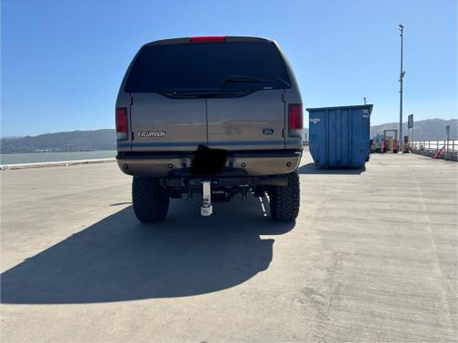 2004 Ford Excursion Limited