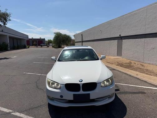White 2011 BMW 335 i