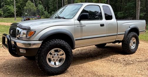 Silver 2002 Toyota Tacoma Xtracab