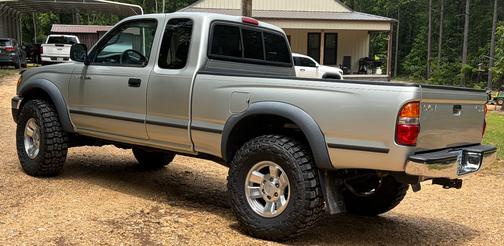 Silver 2002 Toyota Tacoma Xtracab