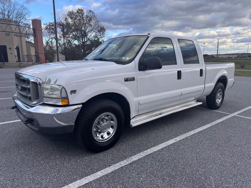 2002 Ford F-250 XLT Crew Cab Super Duty