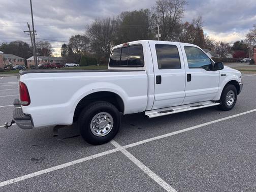 2002 Ford F-250 XLT Crew Cab Super Duty