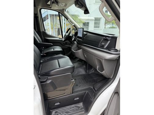 2022 Ford Transit-250 Base