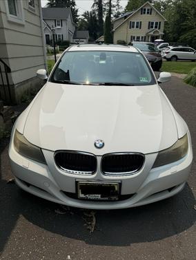 White 2011 BMW 328 i xDrive