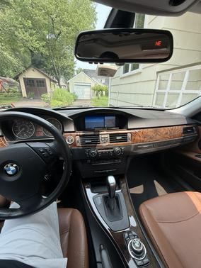 White 2011 BMW 328 i xDrive