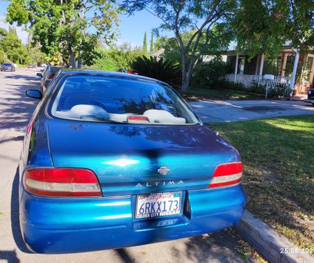 1997 Nissan Altima SE