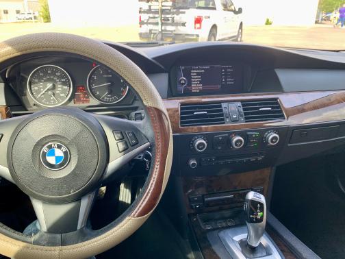 2010 BMW 528 i xDrive