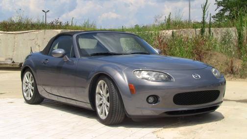 Gray 2008 Mazda MX-5 Miata Grand Touring
