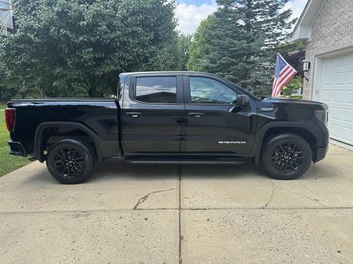 2023 GMC Sierra 1500 Pro