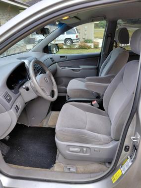 2006 Toyota Sienna LE