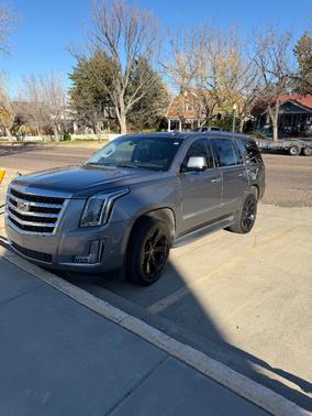 2018 Cadillac Escalade Luxury