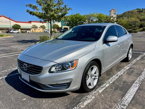 Gray 2014 Volvo S60 T5