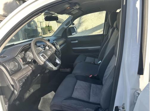 2016 Toyota Tundra SR