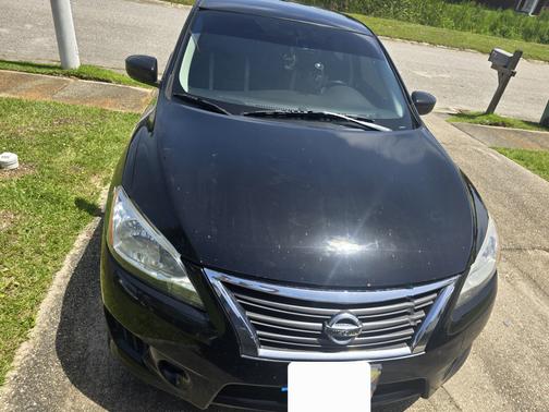 Black 2013 Nissan Sentra SR